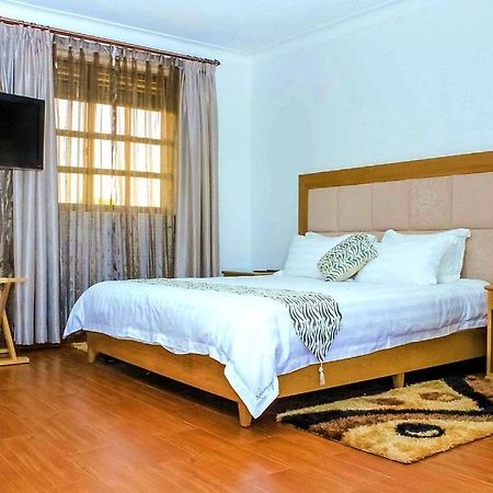 Rosemary Courts Bed And Breakfast Entebbe Exterior photo