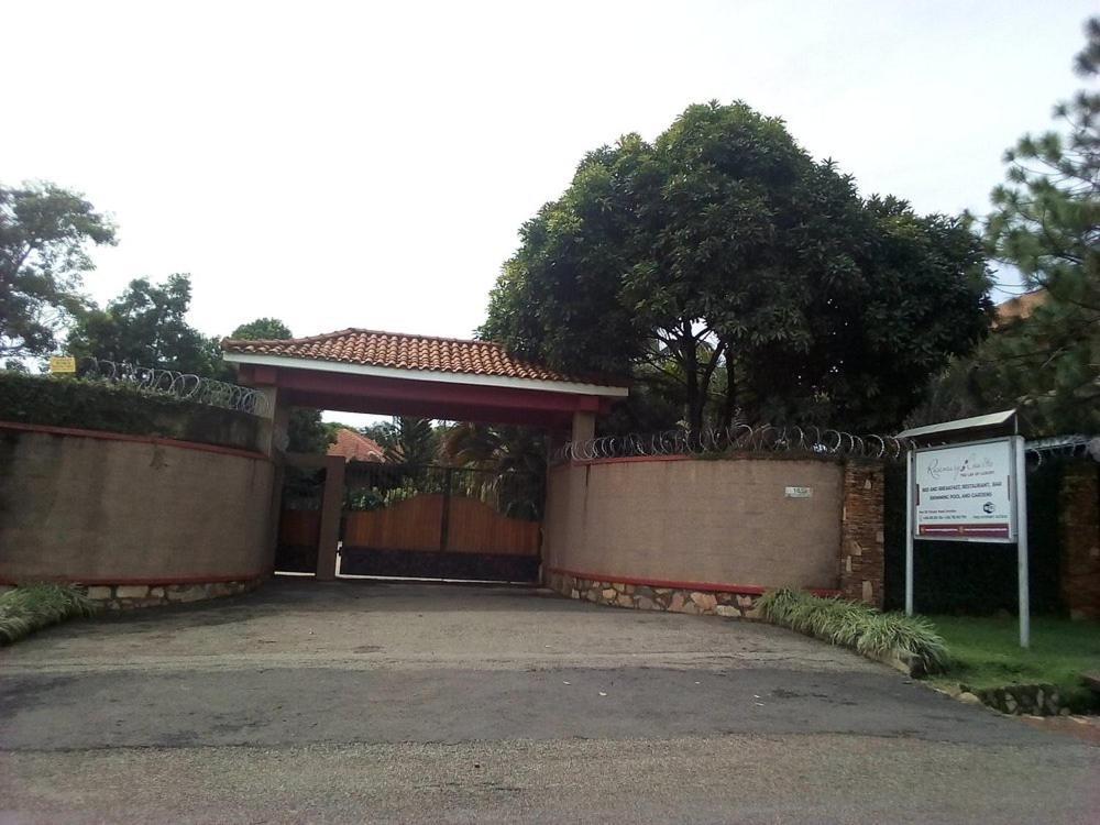 Rosemary Courts Bed And Breakfast Entebbe Exterior photo